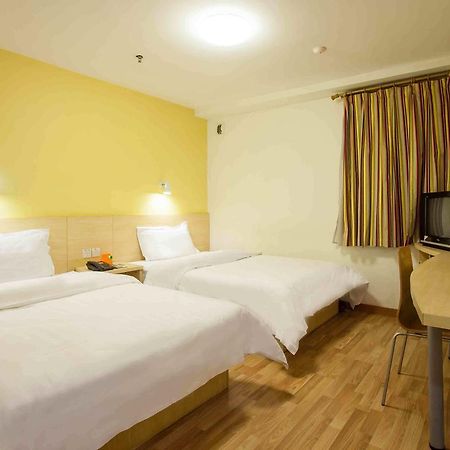 7Days Inn Wuhan Zhuankou Development Zone Jianghan University Ruang foto