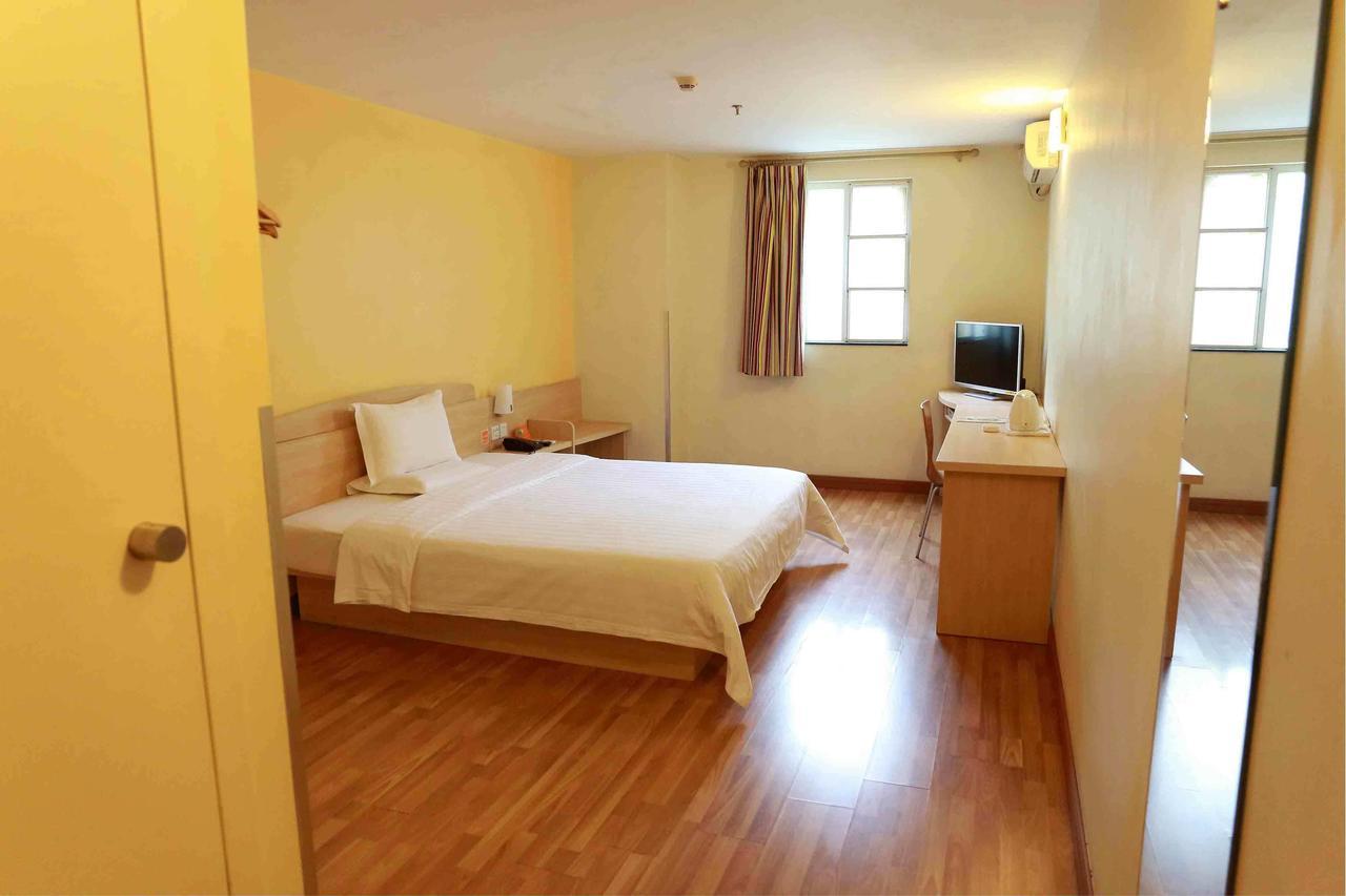 7Days Inn Wuhan Zhuankou Development Zone Jianghan University Ruang foto